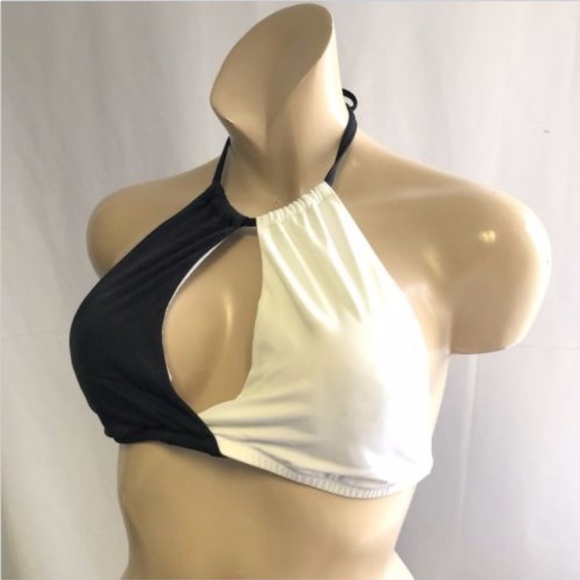 Victoria's Secret Other - Victoria's Secret Swim Bikini Top